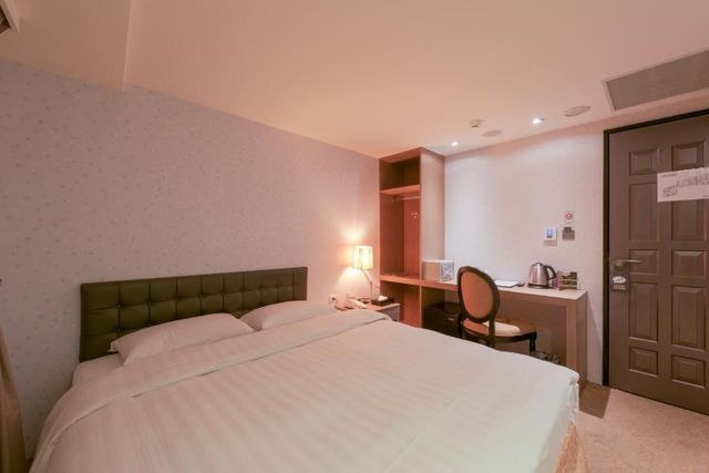 RF Hotel - Zhongxiao-Premier Double Room-2