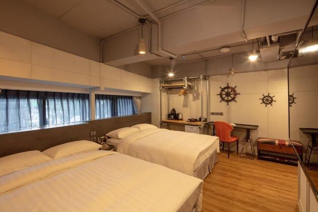 RF Hotel - Zhongxiao-Family Room with Shower-1