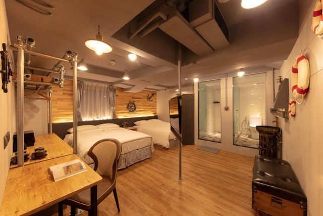 RF Hotel - Zhongxiao-Family Room with Shower-7