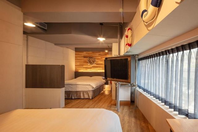 RF Hotel - Zhongxiao-Family Room with Shower-2