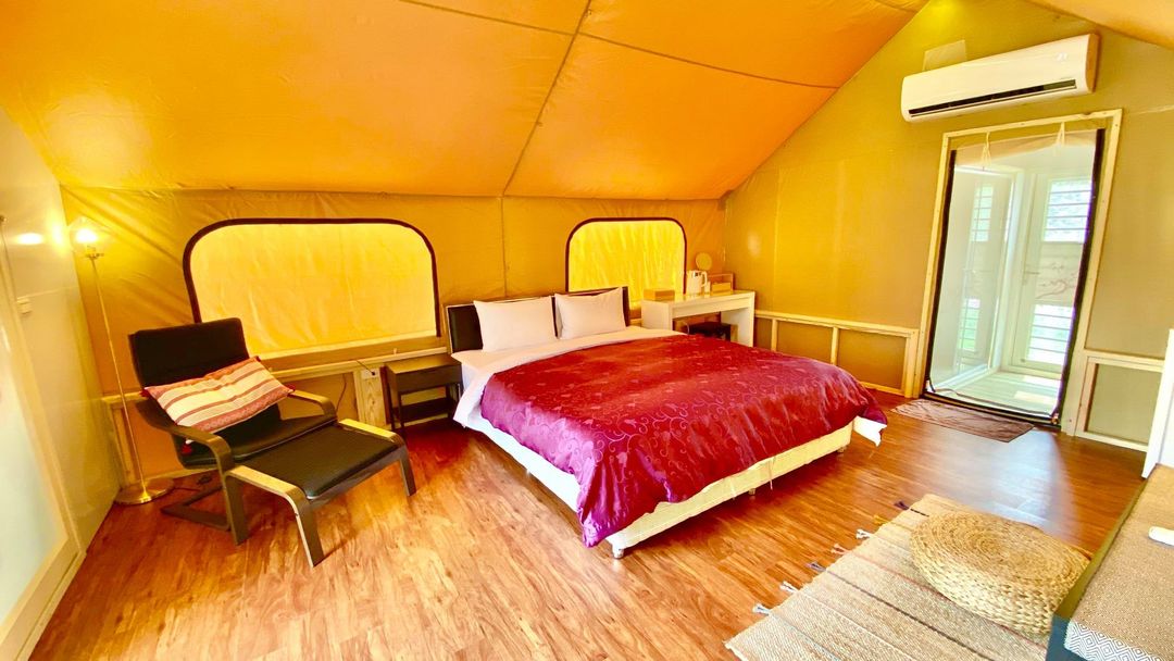 远山望月温泉露营区｜9/6前入住送$1199晚餐、美人汤屋、露营车