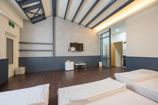 YUAN JYU GE-Six-ten person suite-3