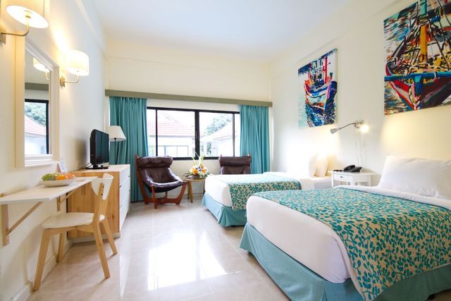 華欣春景酒店 (Chom View Hotel)-高級雙人或雙床房－附陽台 不含早餐(Balcony Pool Superior,No Breakfast)-1