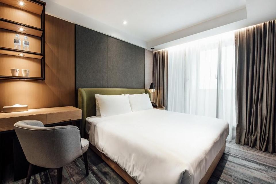 鈞怡大飯店｜限時下殺57折｜親子友善-高級雙人房－無障礙空間(含早餐)-1