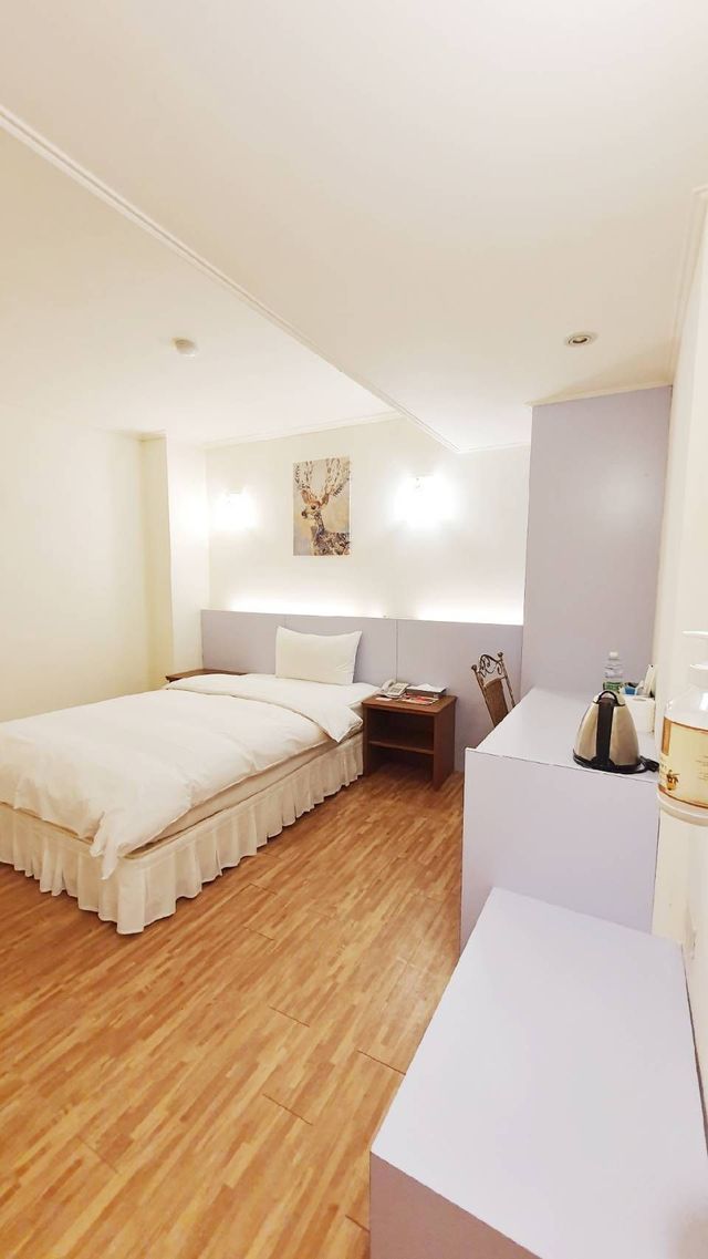Apple Hotel-Standard single room (no window)-5