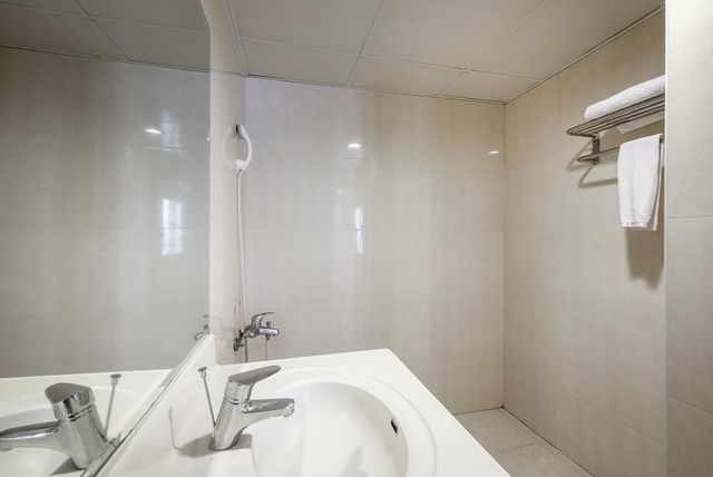 Apple Hotel-Standard single room (no window)-3