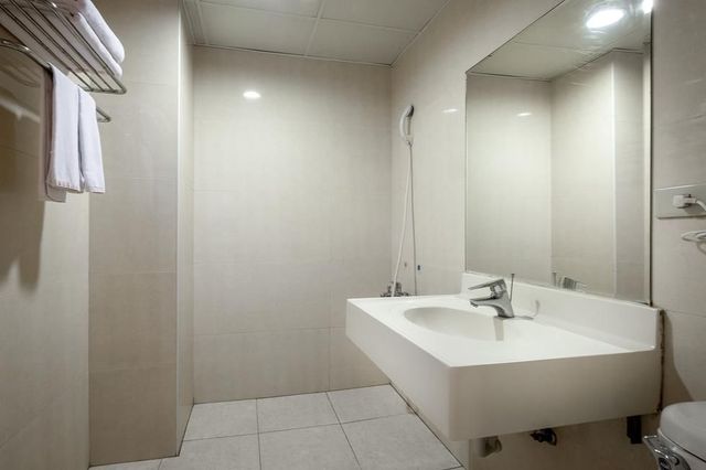 Apple Hotel-standard two-person room-7