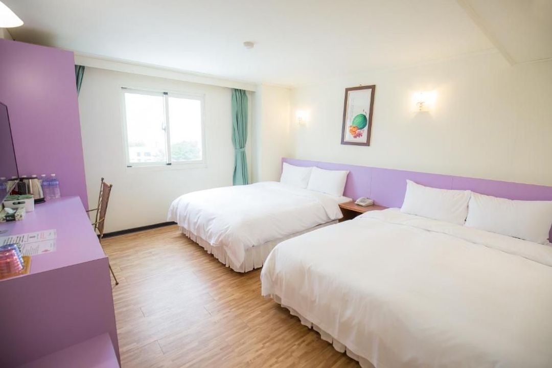 Apple Hotel