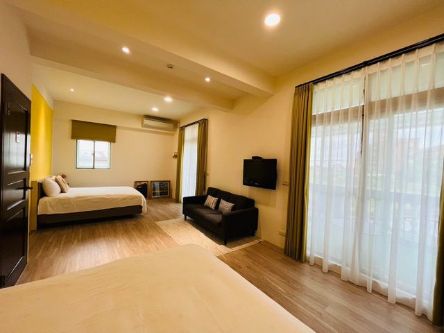 Field-Home-Pineapple Kolada (view suite for four people)-5