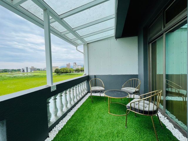 Field-Home-Pineapple Kolada (view suite for four people)-6