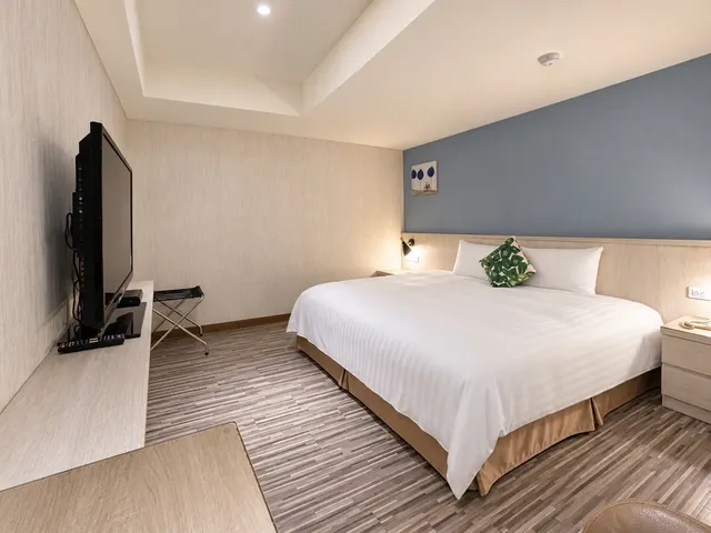 chillax inn Hotel Love River Pavilion-Run Of House Room (Random Room)-Room Only-6