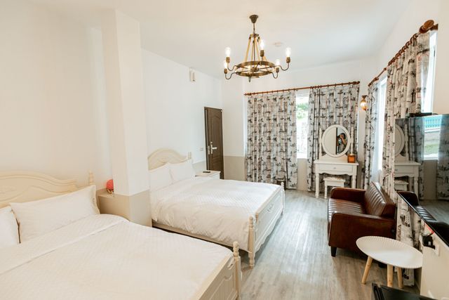 You Yue Homestay-Garden View Quadruple Room-2