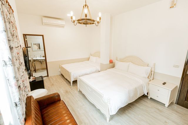 You Yue Homestay-Garden View Quadruple Room-1