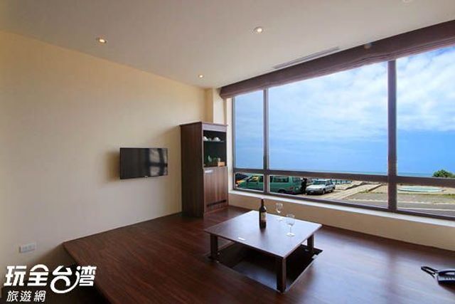 靜觀行館 Jingguan Hotel-Room 1 四人海景樓中樓套房 (約25坪) 一樓海景(和式客廳)+地下室(客房&浴室)-2