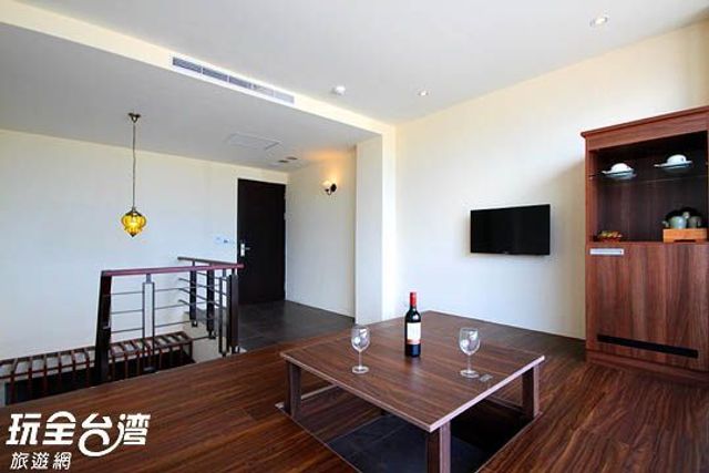 靜觀行館 Jingguan Hotel-Room 1 四人海景樓中樓套房 (約25坪) 一樓海景(和式客廳)+地下室(客房&浴室)-6