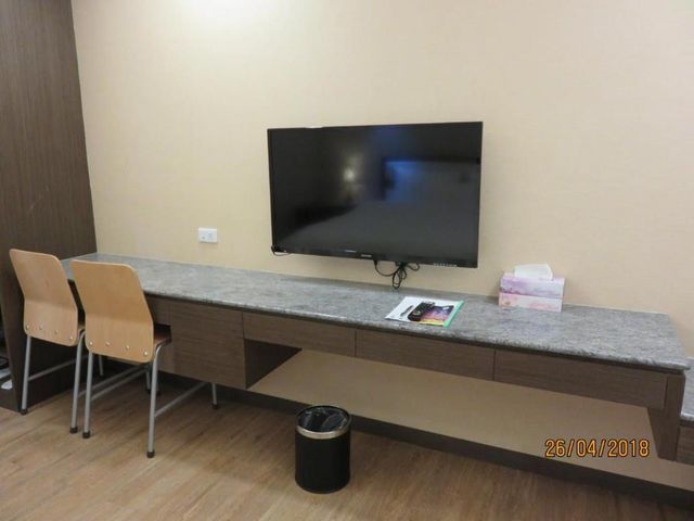 茂華商旅-豪華商務2大床房-5