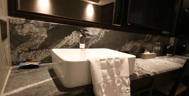 德立莊-高雄博愛館 Hotel Midtown Richardson-Kaohsiung-精緻雙床房 (無窗)-4