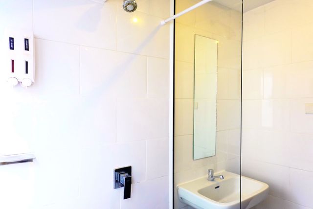3HOWw Hostel Sukhumvit21-Female capsule-6