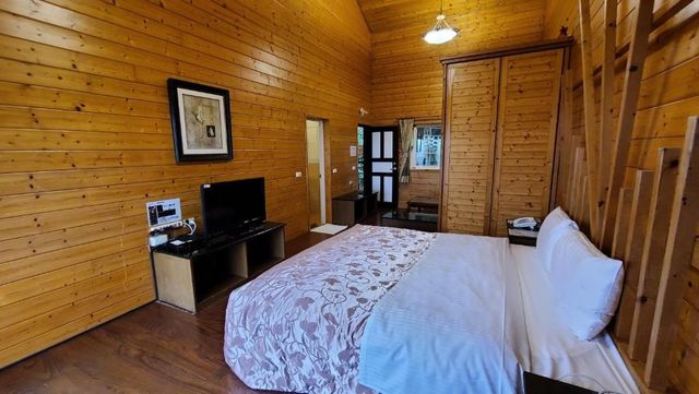 Naluwan Villa-Classic Double Room-3