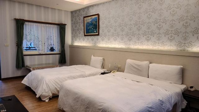Naluwan Villa-Sakura Triple Room-7