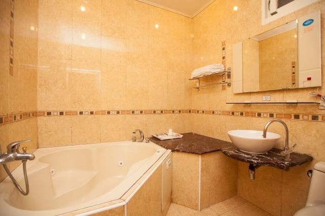 Naluwan Villa-Stargazing Maisonette Quad Room-13