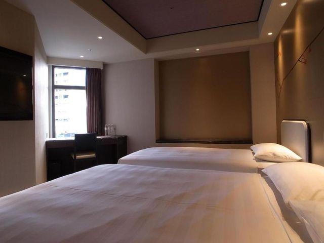 德立莊-高雄博愛館 Hotel Midtown Richardson-Kaohsiung-市景三人房 (不含早餐)-2
