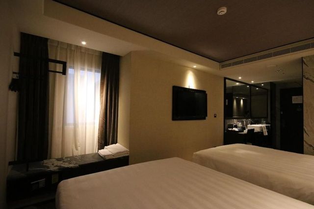 德立莊-高雄博愛館 Hotel Midtown Richardson-Kaohsiung-精緻家庭房(不含早餐)-6