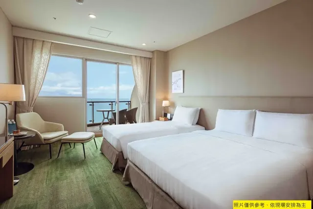 H Resort-Triple Room with Sea View and Balcony-1