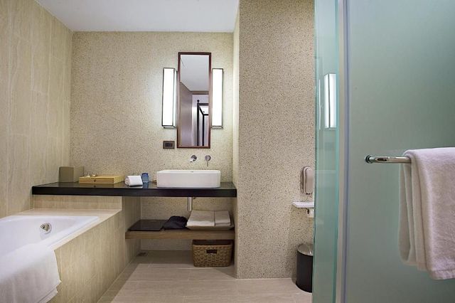 THE GAYA HOTEL-Standard Twin Room-5
