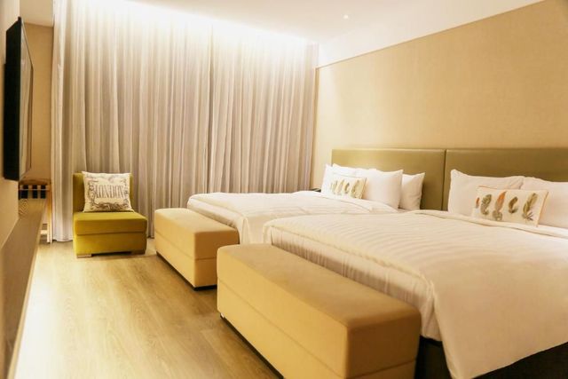 THE GAYA HOTEL-Standard Quadruple Room-1