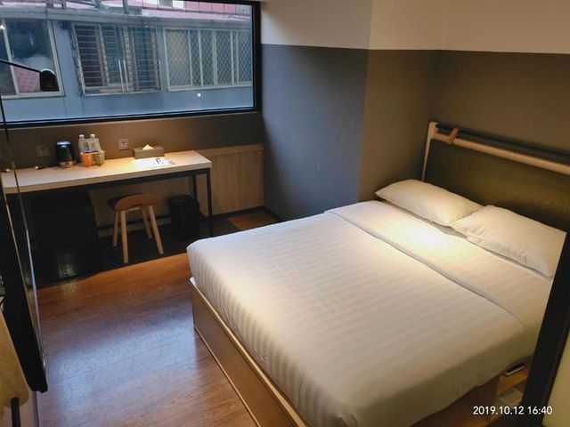 城市商旅-站前館｜緊鄰台北車站-豪華雙人客房-3