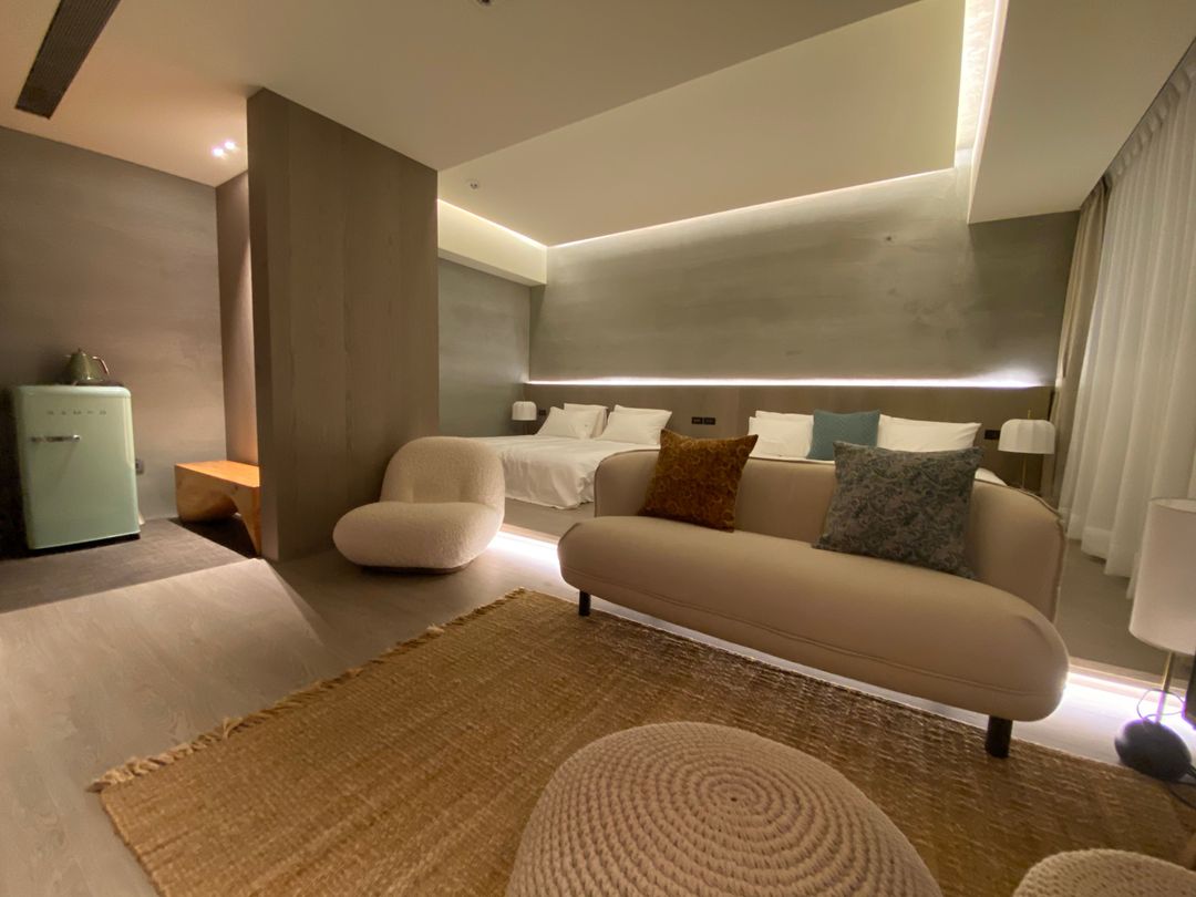 W house