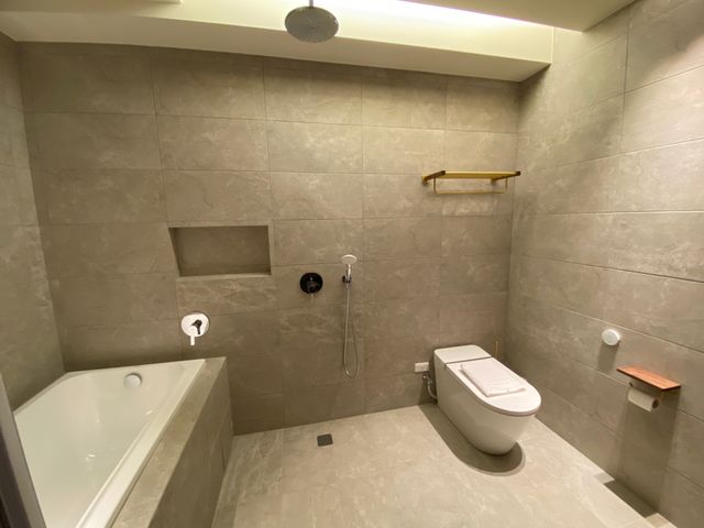 W house-2B 豪華加大床雙人房-4