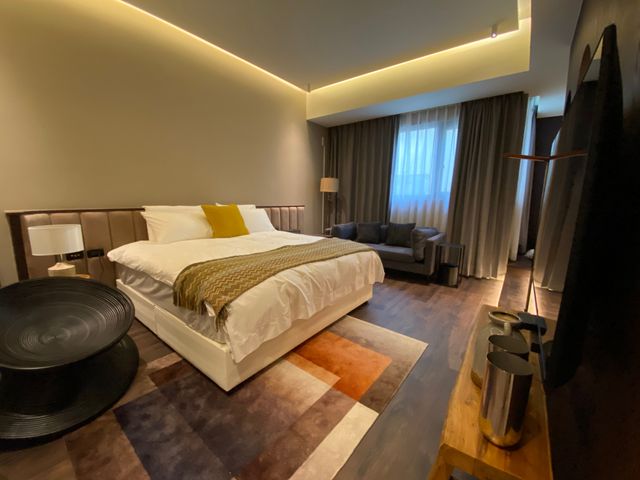 W house-2B 豪華加大床雙人房-1