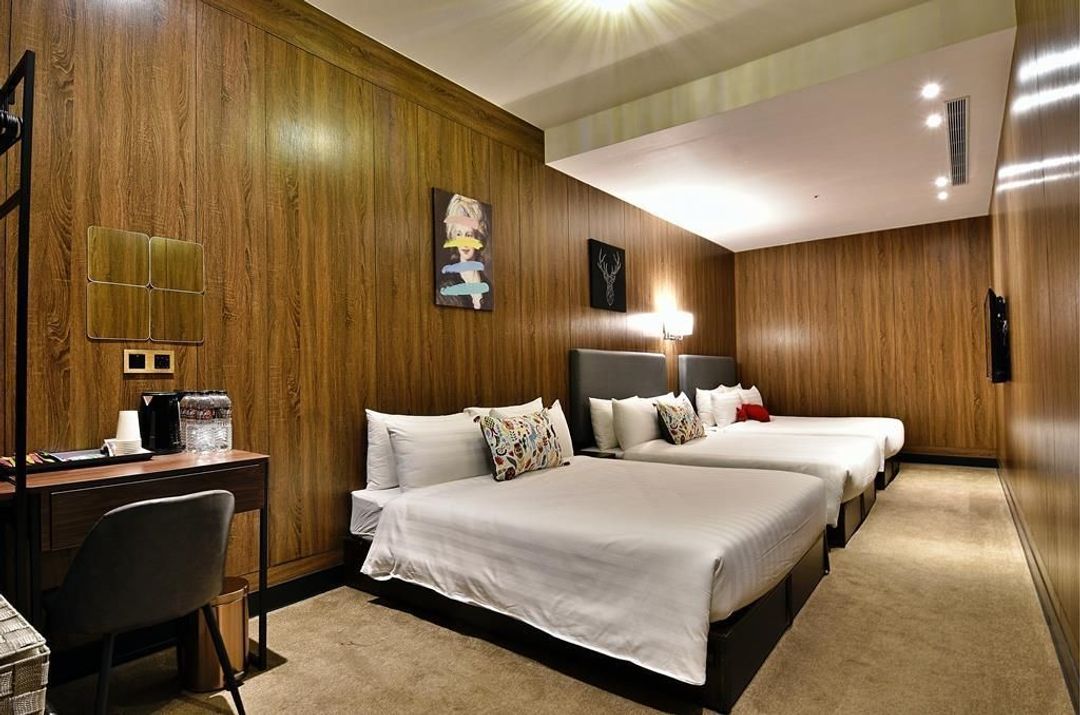 MAYER INN