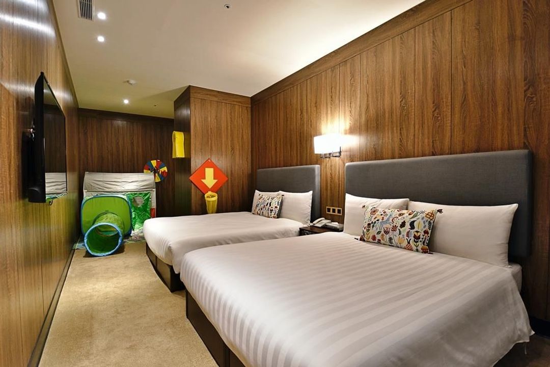 MAYER INN