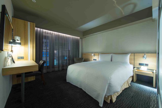 Simple+Hotel-南京復興站｜緊鄰捷運站-豪華雙人房－附陽台（含早）-1
