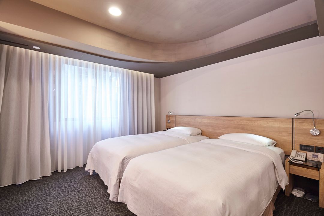 Simple+ Hotel