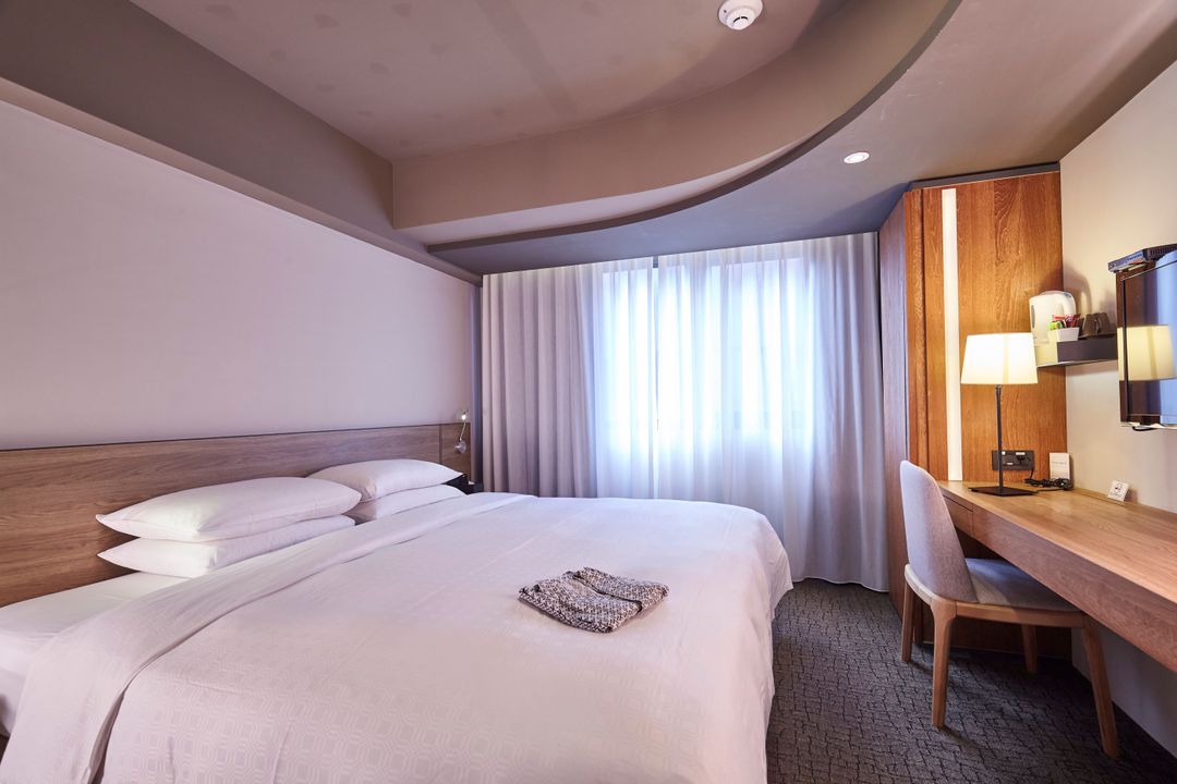 Simple+ Hotel
