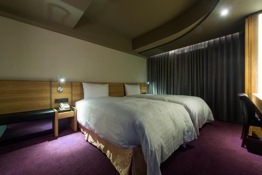 Simple+ Hotel