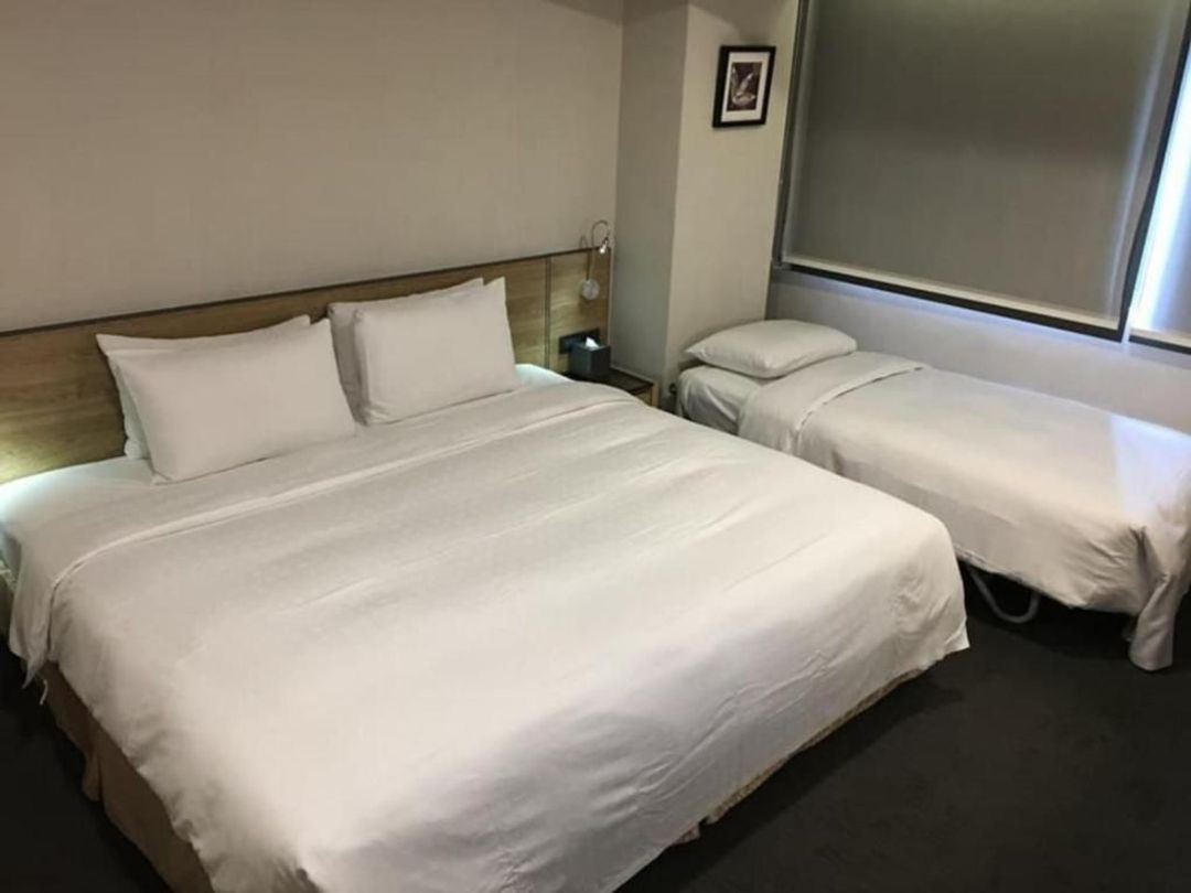 Simple+ Hotel