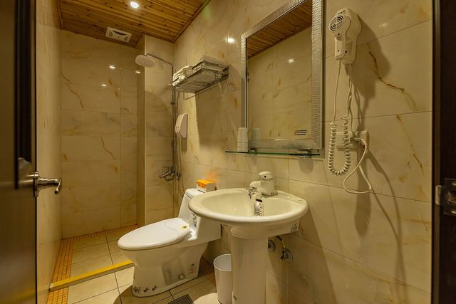 Cloud Florence Homestay-Entire House For 24 People-8