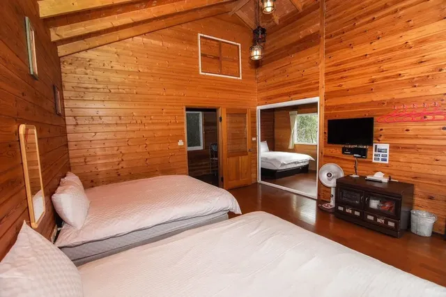Cloudy Star-Blue Sky Garden-Two-Bedroom Cabin-5