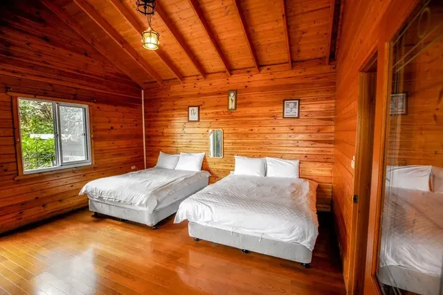 Cloudy Star-Blue Sky Garden-Two-Bedroom Cabin-1