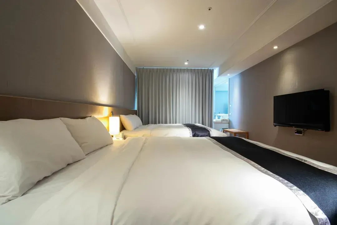 Stay Inn II