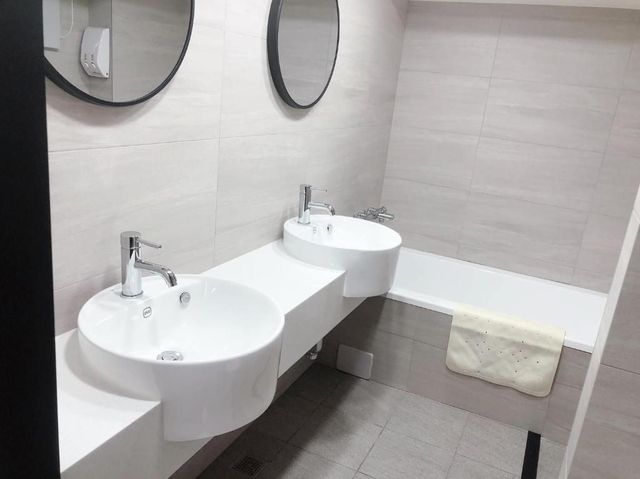 CY Hotel-Family Room with Bath Tub-7