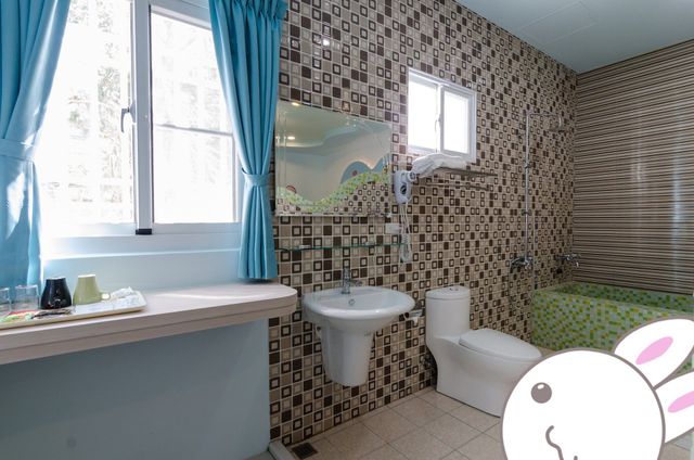 Mutsumi Garden Guest House-12 person Entire House-10