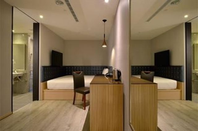 스테이 호텔-Premier Double Room-4
