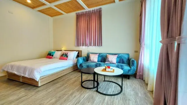 Fish Pointy B&B-Standard Double Room with Blacony-3