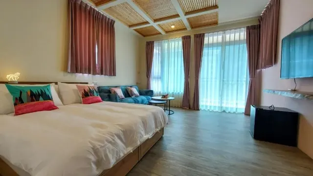 Fish Pointy B&B-Standard Double Room with Blacony-5
